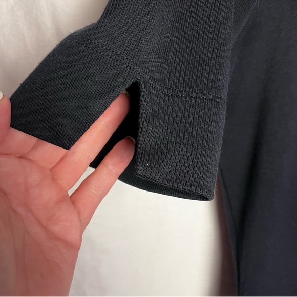 Lauren Ralph Lauren | Navy Blue Button Front Short Sleeve Knit Top. Large - Picture 4 of 6